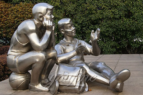 Outdoor abstract Modern stainless steel two boy reading sculptures for school or garden for Sale